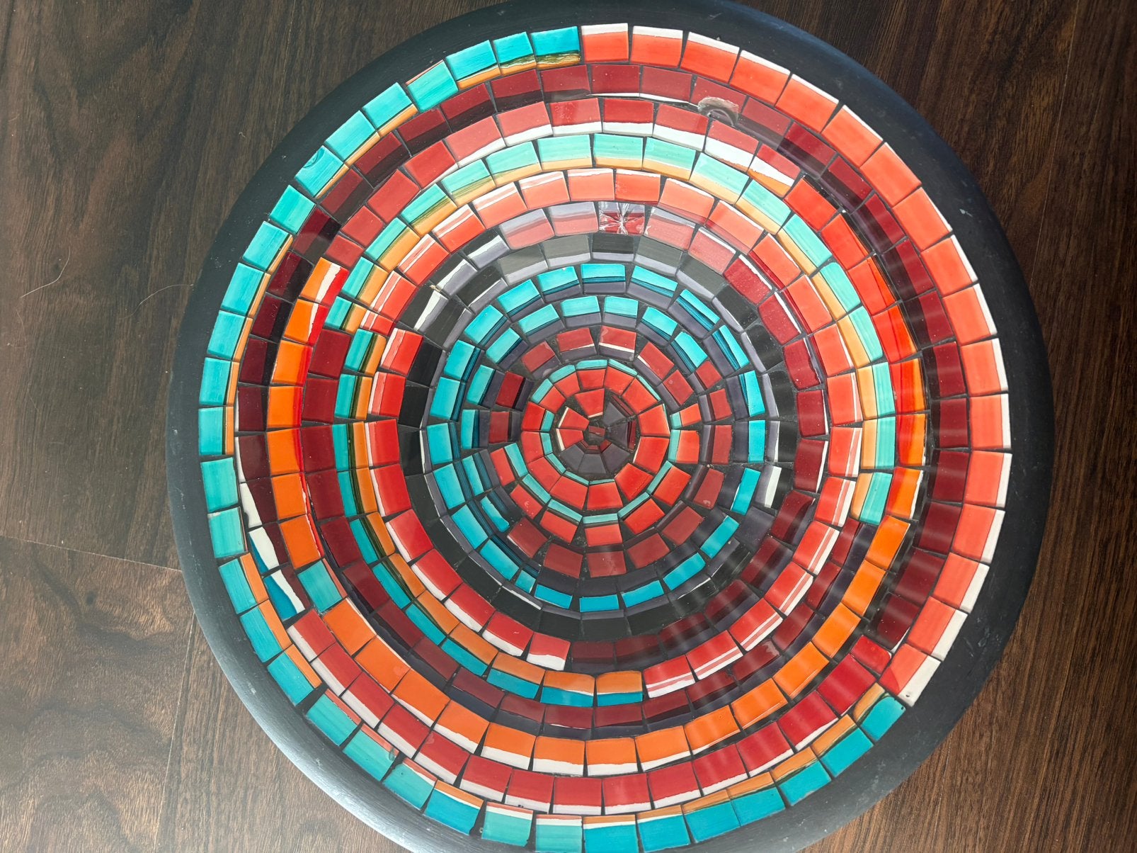 Grote zware mozaïekschaal, Ophalen