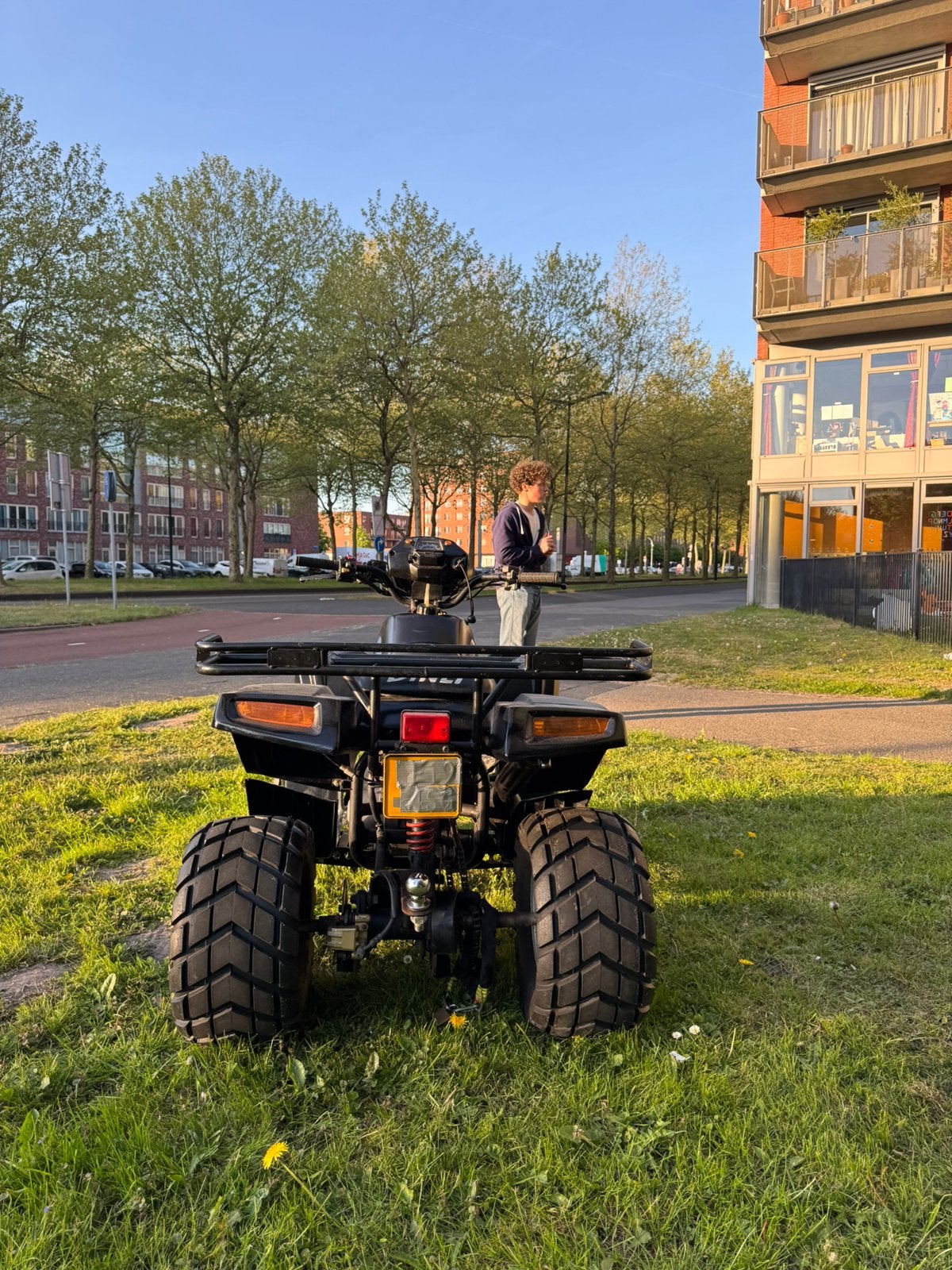 50cc dinli brommer qaud op kenteken motor GEREVISEERD!!!, Ophalen