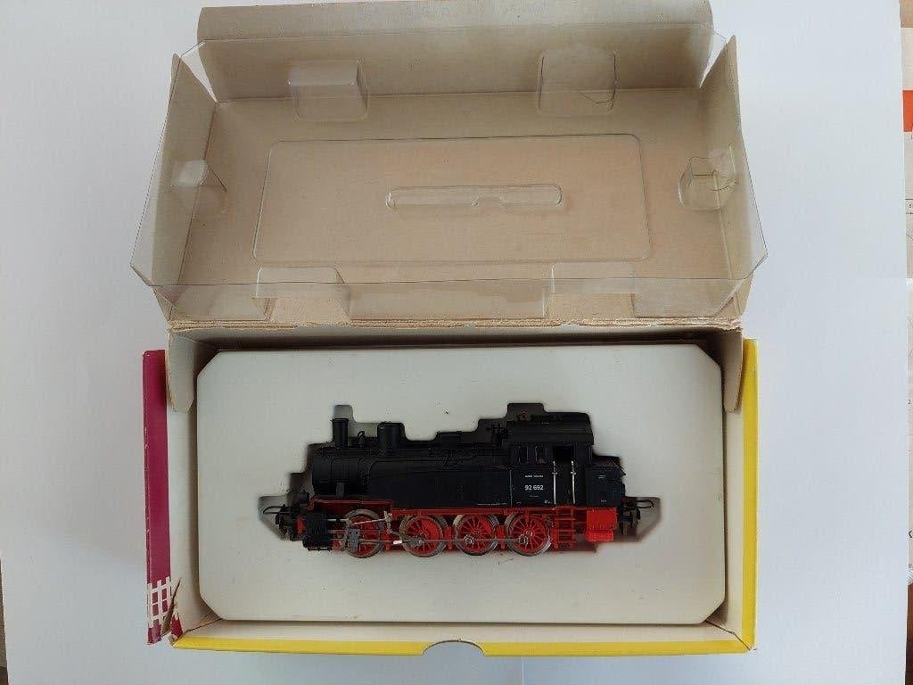 Trix Express Treinset Locomotief (defect), Hobby en Vrije tijd, Overige merken, Gebruikt, Ophalen of Verzenden, Gelijkstroom
