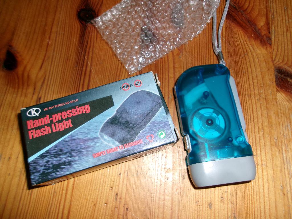 Hand pressing flash light - nieuw!, Ophalen of Verzenden, Nieuw, Batterij
