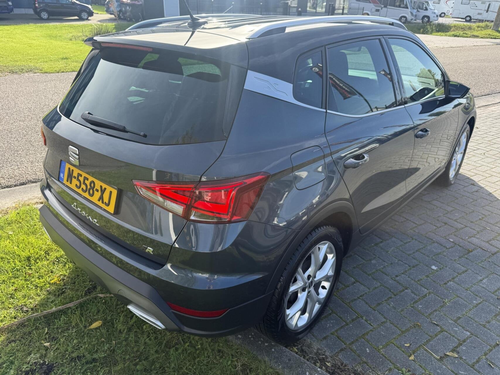 Seat Arona 1.0 TSI FR Business Intense LMV,CLIMA, Auto's, Dealer onderhouden, Stof, 95 pk, Met garantie (alle)