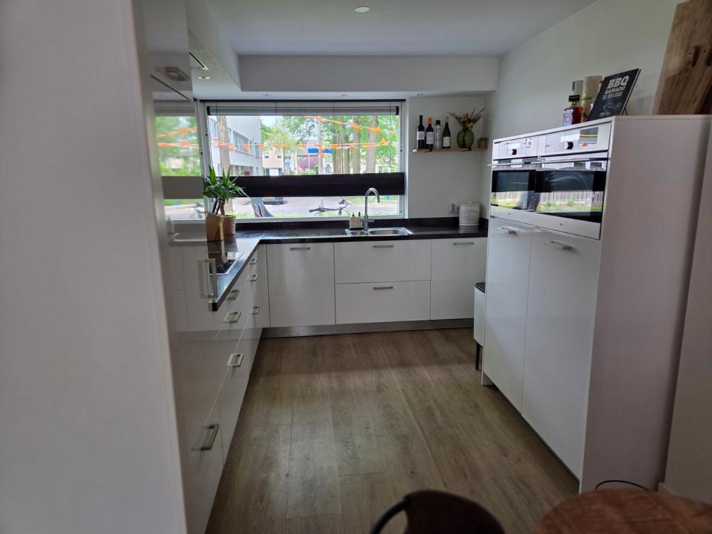 Tulp keukens, Huis en Inrichting, Keuken | Complete keukens, Ophalen, Gebruikt, Wit, Hoekkeuken