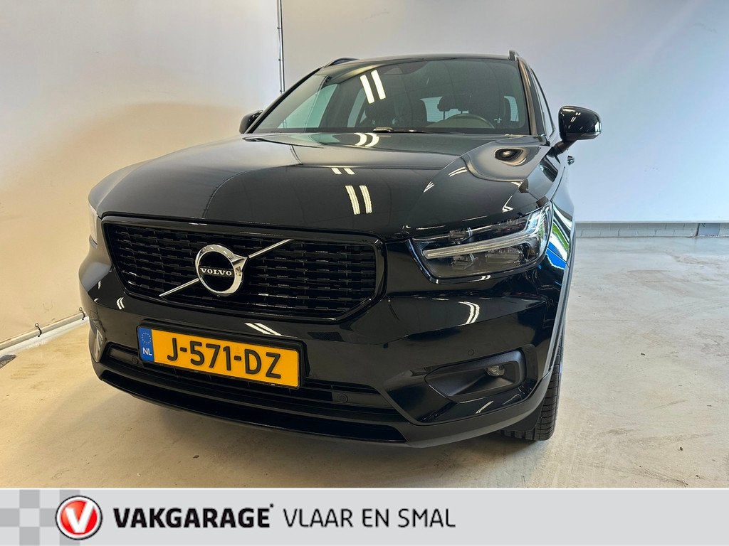 Volvo XC40 1.5 T5 Recharge R-Design, Auto's, Volvo, Leder en Stof, Zwart, Bedrijf, Hybride Elektrisch/Benzine
