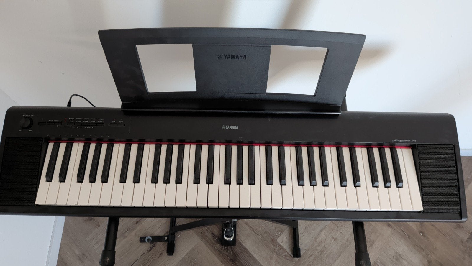 Yamaha Piaggero NP-12 61 toetsen en standaard, Muziek en Instrumenten, Keyboards, Ophalen of Verzenden, Zo goed als nieuw, 61 toetsen