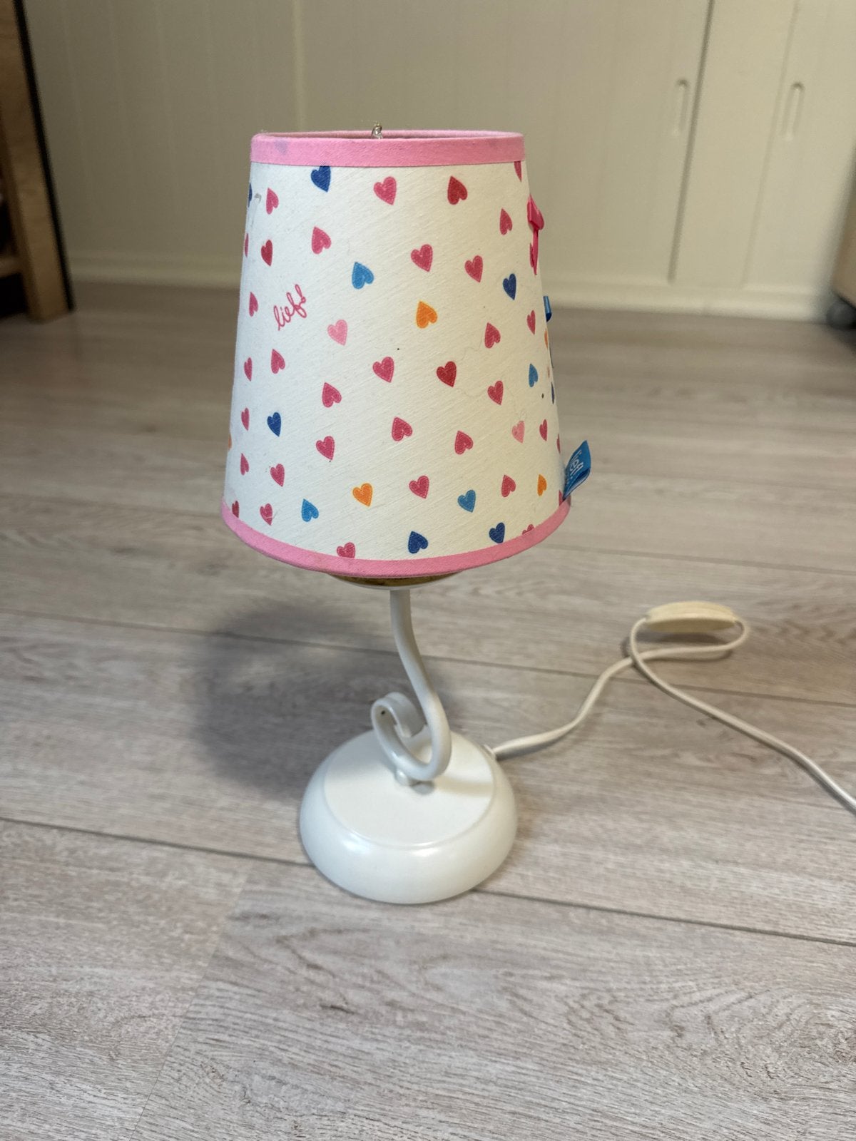 Lief! Kinderlampje met hartjes en strikjes, Ophalen, Gebruikt, Overige merken, Meerkleurig