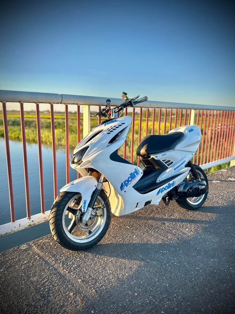 Yamaha aerox 70cc polini, Fietsen en Brommers, Scooters | Yamaha, Ophalen, Zo goed als nieuw, Tweetakt, Aerox