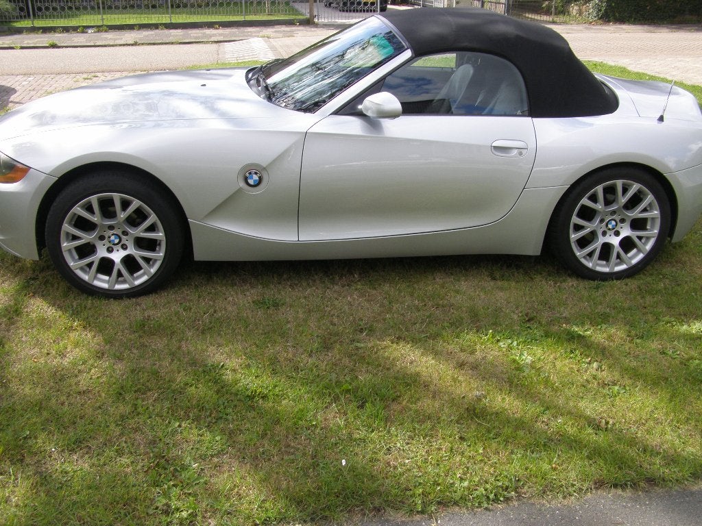 BMW Z4 2.5 I Roadster AUT 2003 Grijs, Auto's, BMW, Automaat, Achterwielaandrijving, Zwart, Cabriolet