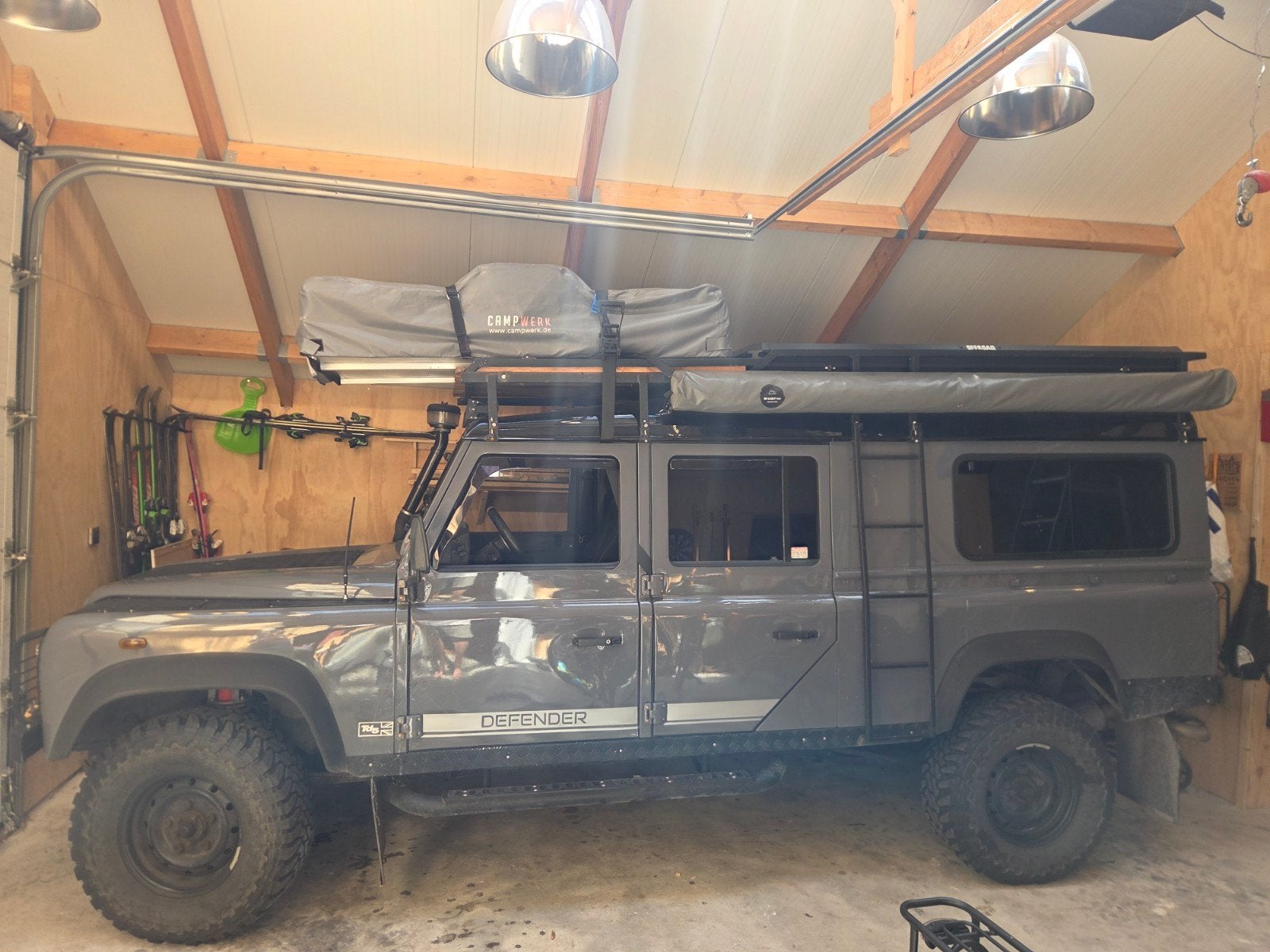 Land Rover Defender 130 Crew CAB td5, Land Rover, 4 cilinders, 2495 cc, 122 pk