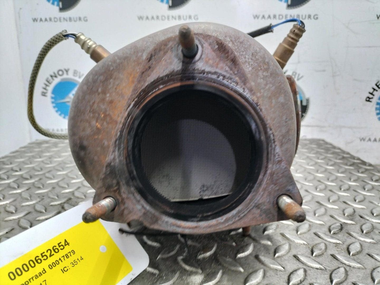 VOLVO V40 MK2 1.5 T2 MOMENTUM  KATALYSATOR 2017, Ophalen of Verzenden, Gebruikt, Stiba lid