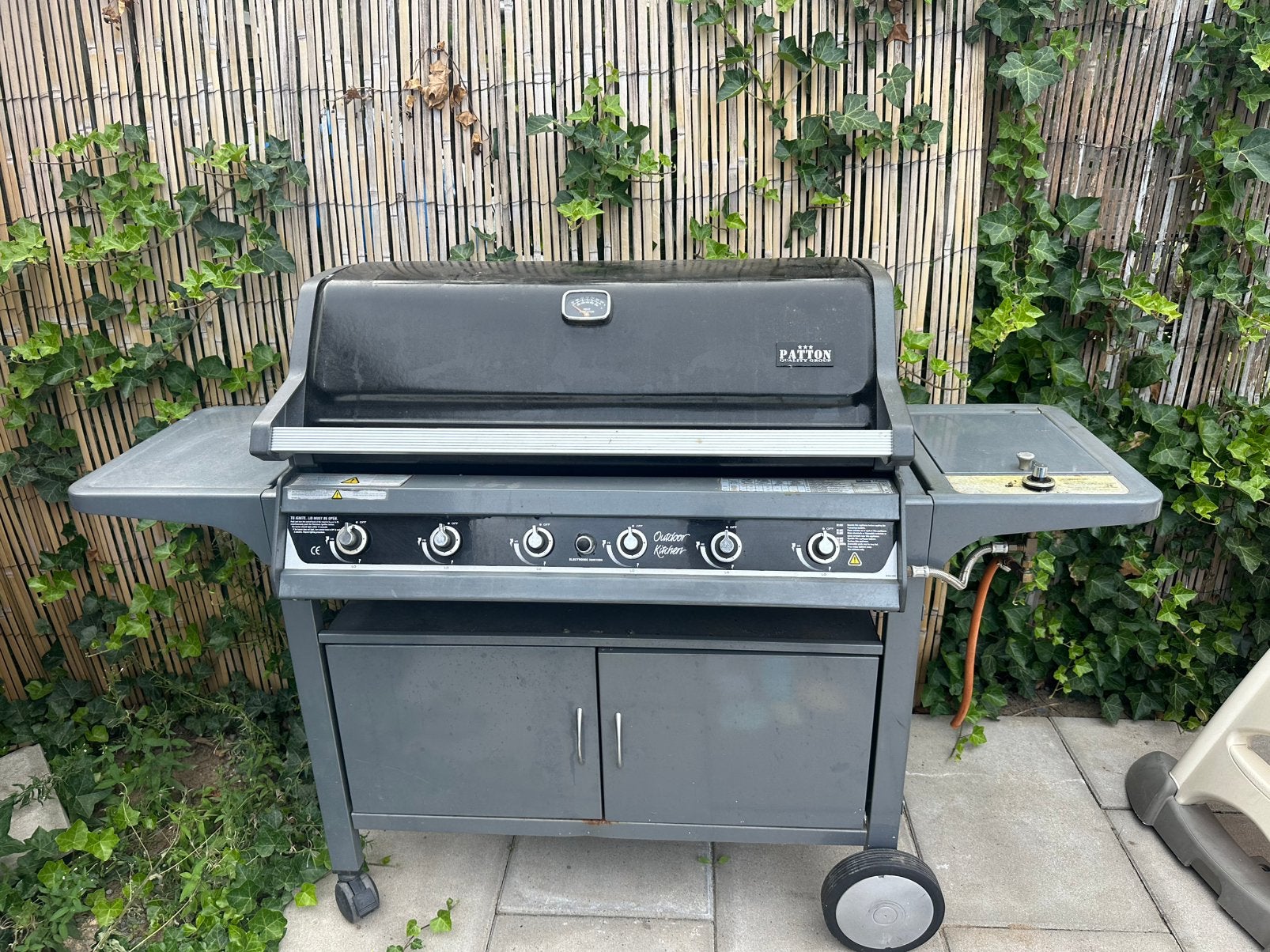 Buitenkeuken / Gasbarbecues, Ophalen, Gebruikt