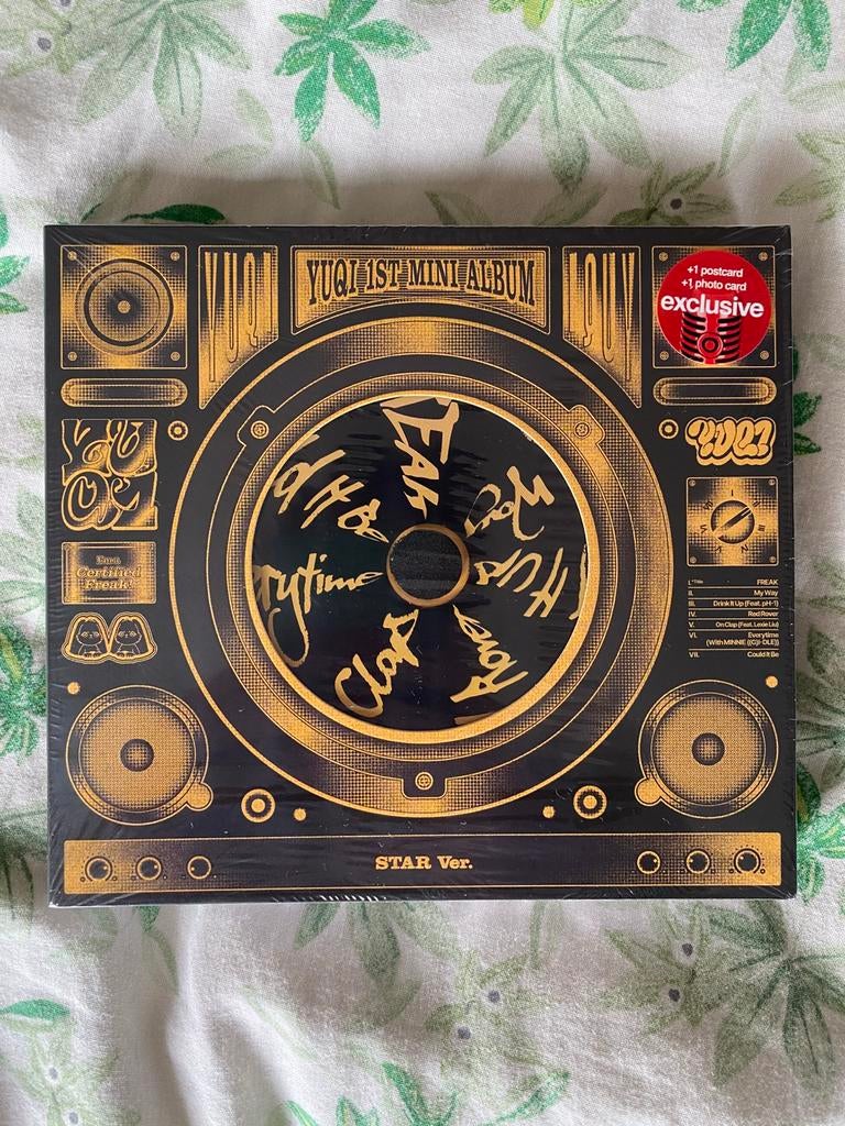 TARGET EXCLUSIVE sealed yuqi 1st mini album star version, Ophalen of Verzenden, Nieuw in verpakking, Aziatisch