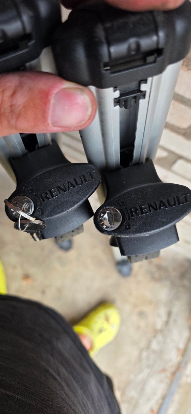 Renault Dakkoffer Dragers - Origineel en Gebruikt, Ophalen of Verzenden, Gebruikt