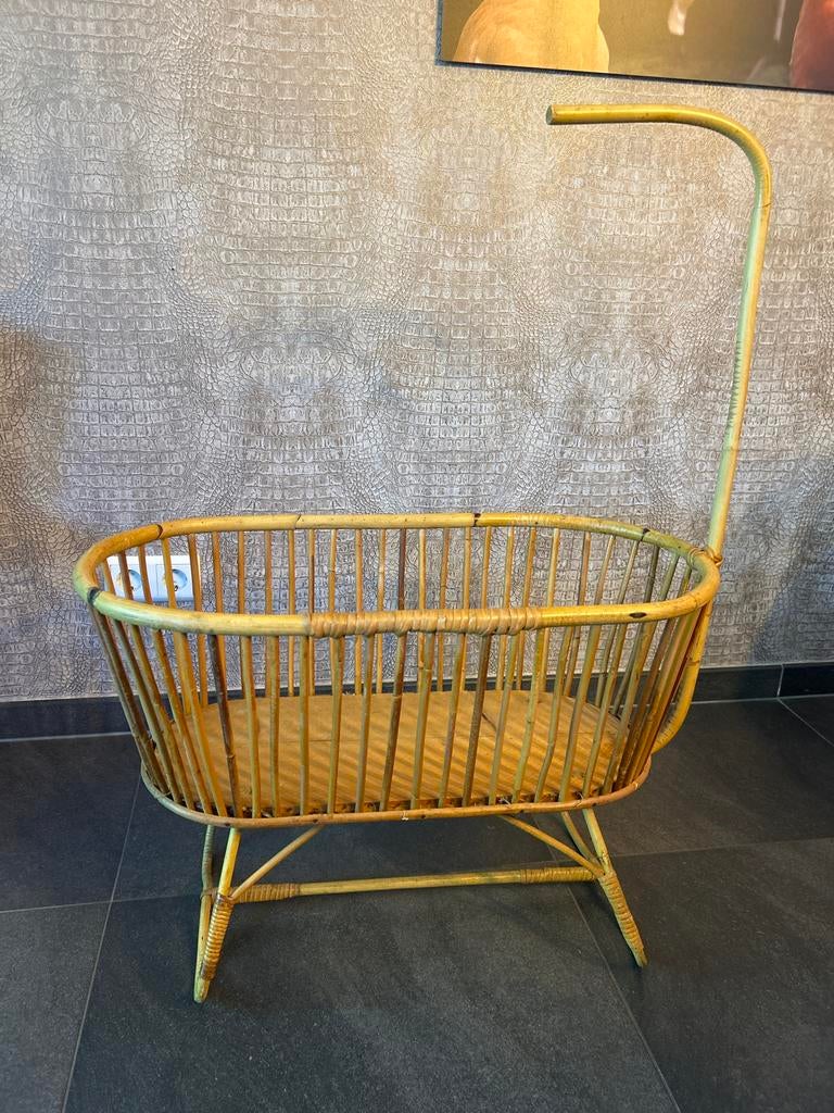 Vintage rotan poppen wieg met standaard, Ophalen, Wieg