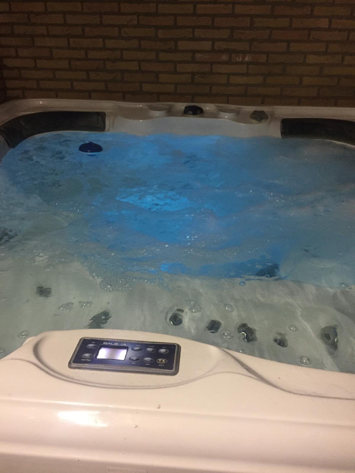Balboa jacuzzi, Ophalen of Verzenden, Zo goed als nieuw
