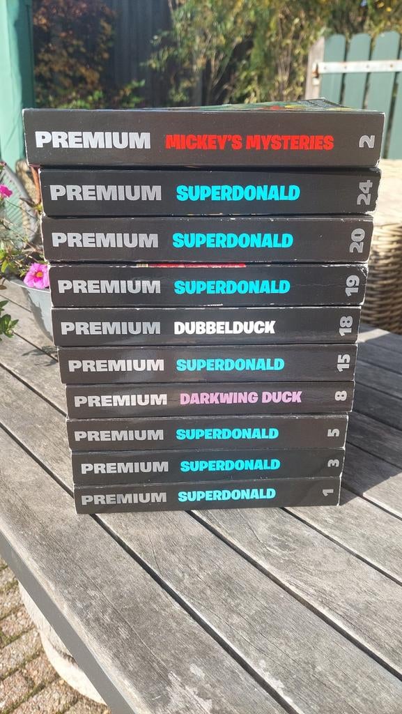 10 Donald Duck Premium uitgaven - Superdonald, Dubbelduck, Boeken, Meerdere stripboeken, Ophalen of Verzenden, Gelezen