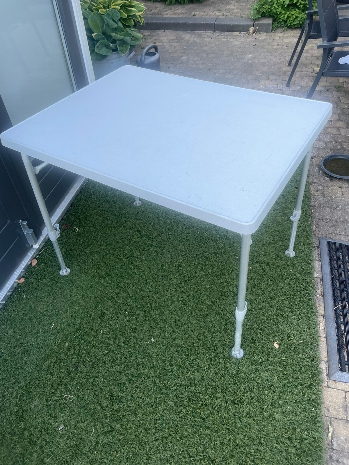Westfield campingtafel 70-90 cm, Ophalen, Gebruikt, Campingtafel