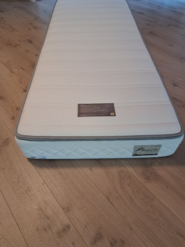 Nette en frisse Platinum Pocket Deluxe matras, Ophalen, 90 cm, Eenpersoons, Zo goed als nieuw