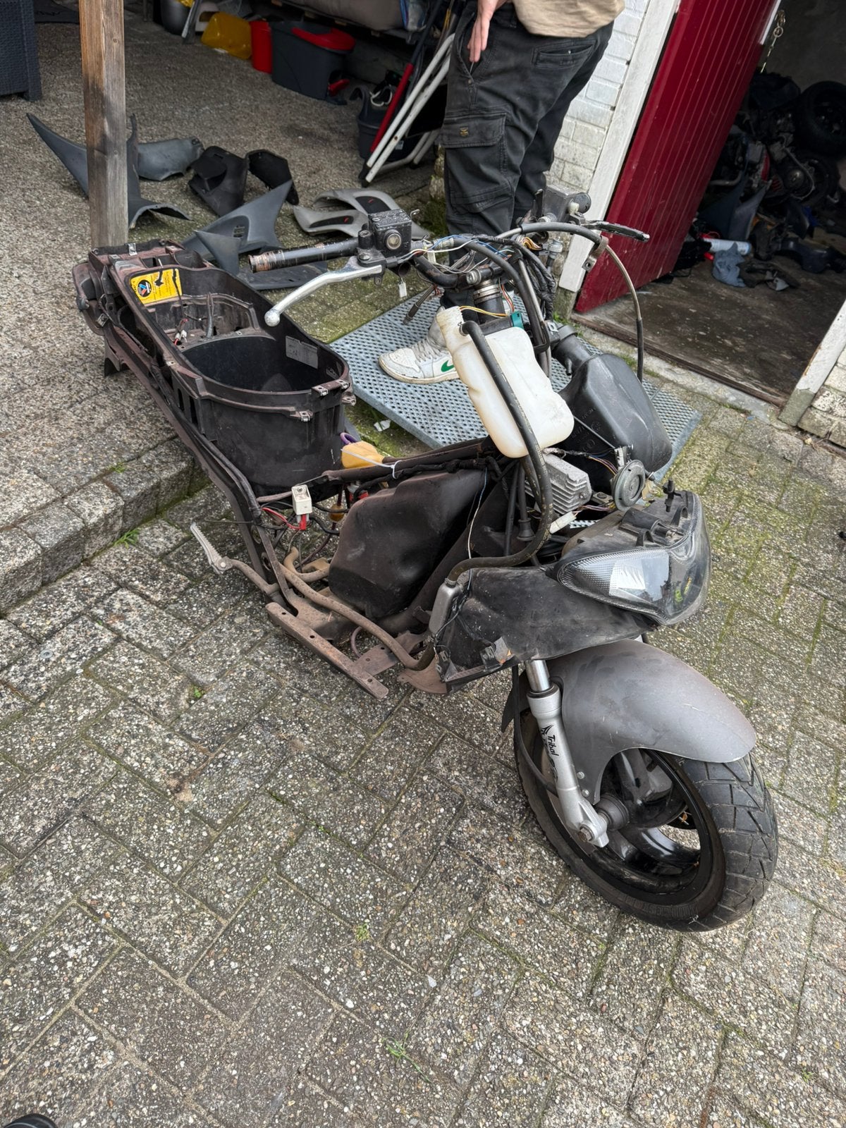 Runner Frame, Ophalen, Gebruikt, Benzine