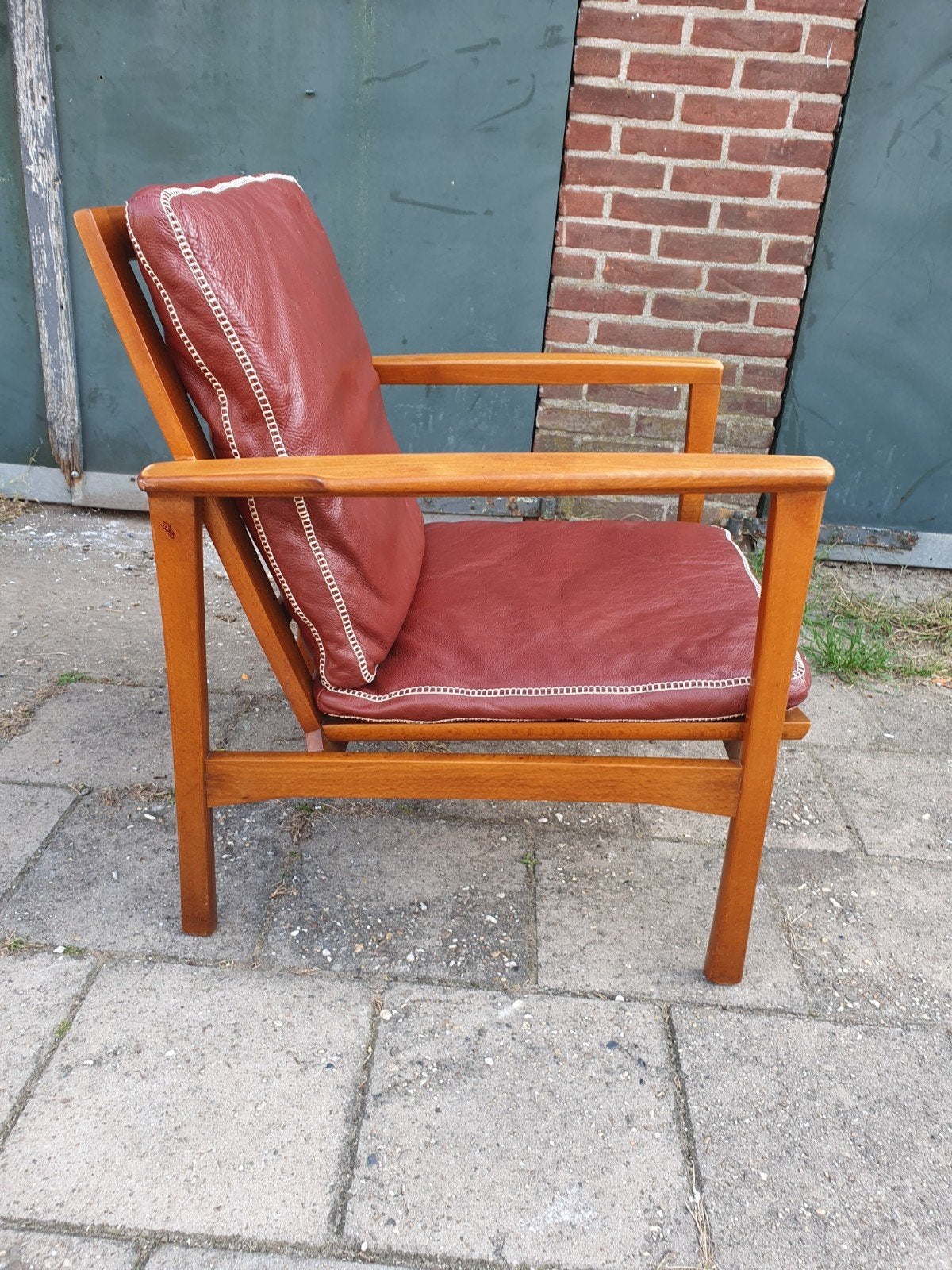 Vintage fauteui met losse leren kussens, Ophalen, Minder dan 50 cm, Gebruikt, Minder dan 75 cm