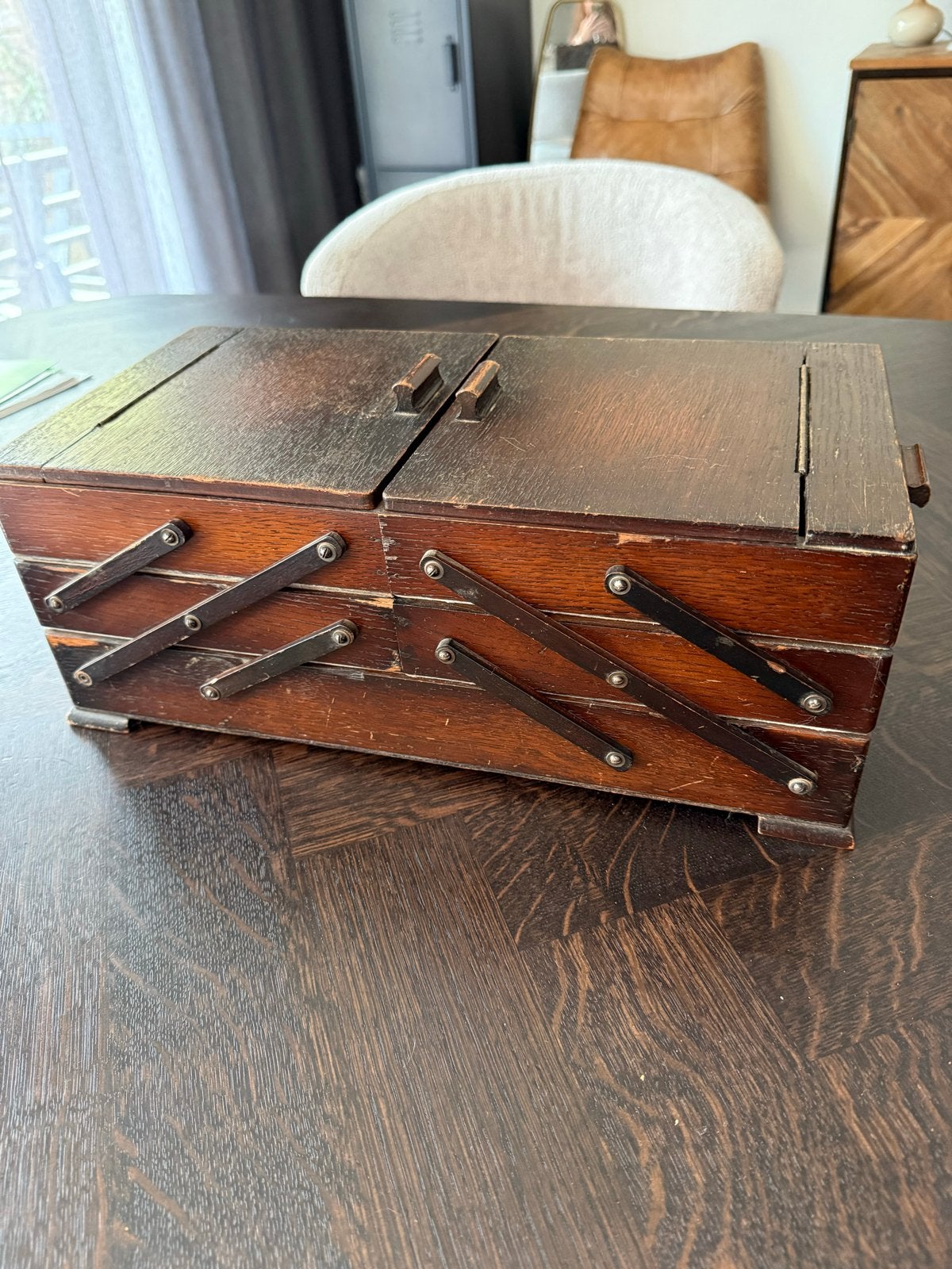 Antieke houten naaidoos met uitschuifbare vakken, Ophalen of Verzenden