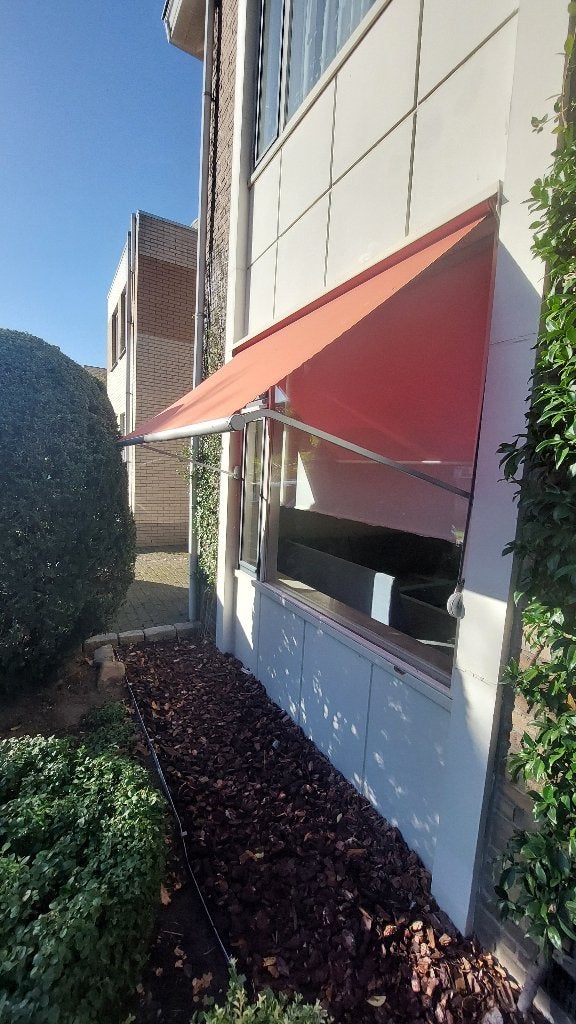 Uitval/Zonnescherm op handbediening, Ophalen, Gebruikt, Minder dan 250 cm, Uitvalscherm