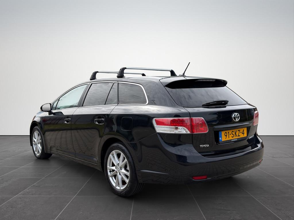 Toyota Avensis Wagon 1.8 VVTi Automaat|Clima|Navi|Camera|NAP, Auto's, Toyota, Euro 5, 15 km/l, 4 cilinders, Zwart