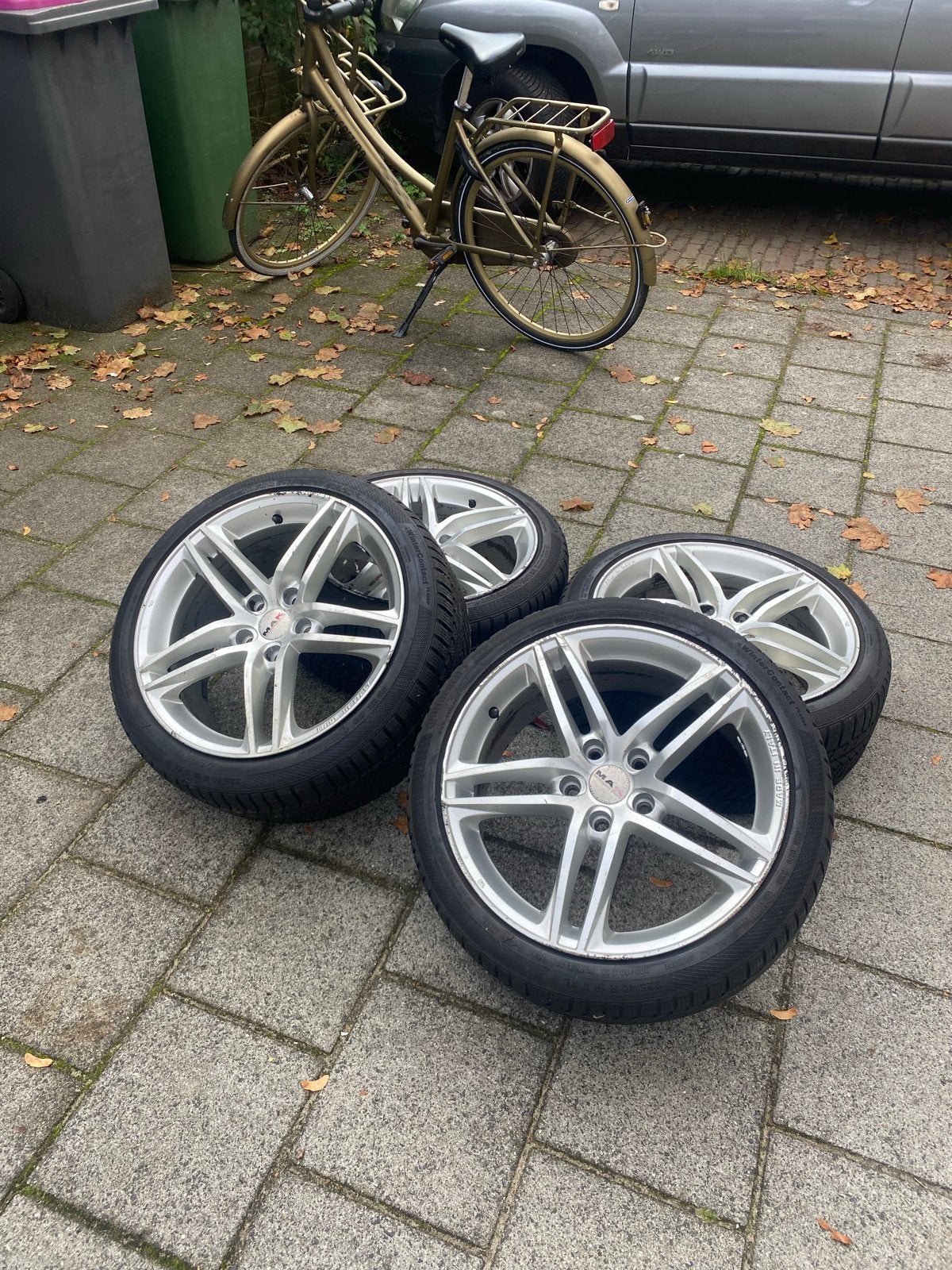 Toyota/Kia MAK 225/40/18 velgen met winterbanden conti TS850, 18 inch, Gebruikt, Banden en Velgen, Personenwagen