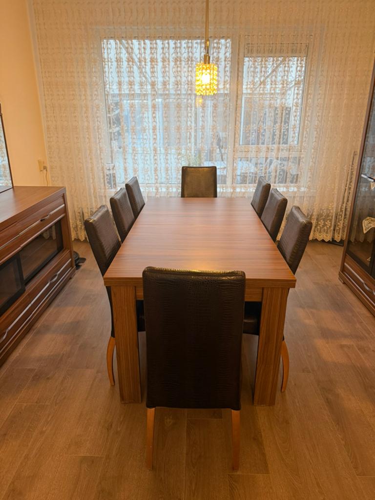 Luxe complete woonkamer & eetkamer set modern walnoot bruin, Ophalen, Zo goed als nieuw, 6 tot 8 stoelen