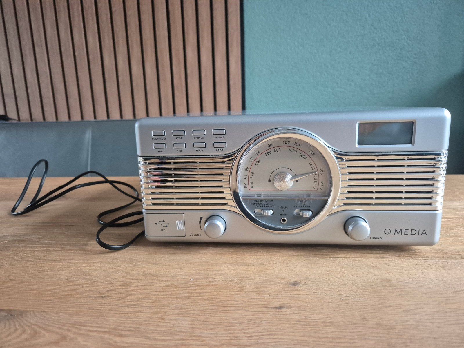 Q.Media Radio / Platenspeler  *als nieuw*, Ophalen of Verzenden, Zo goed als nieuw, Overige merken