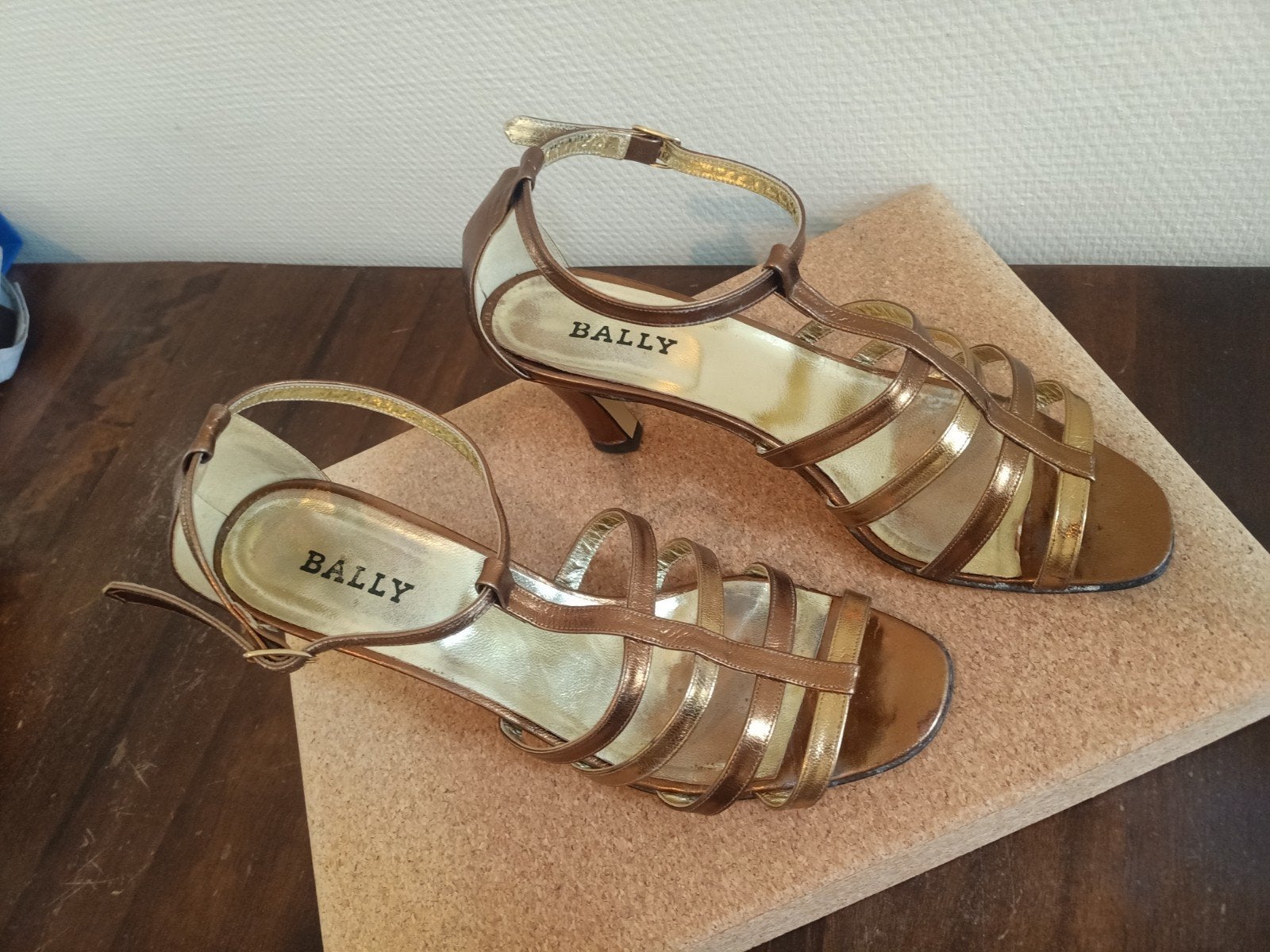 Bally zomerschoenen met hakken 8cm maat 41, Bruin, Ophalen of Verzenden, Schoenen met hoge hakken, Bally