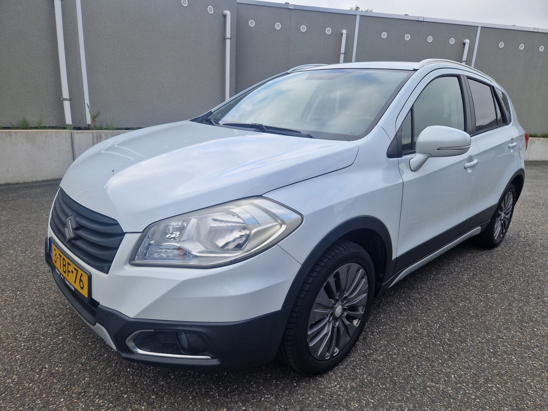 Suzuki S-Cross 1.6 Exclusive (bj 2014), Voorwielaandrijving, Gebruikt, Euro 6, 4 cilinders