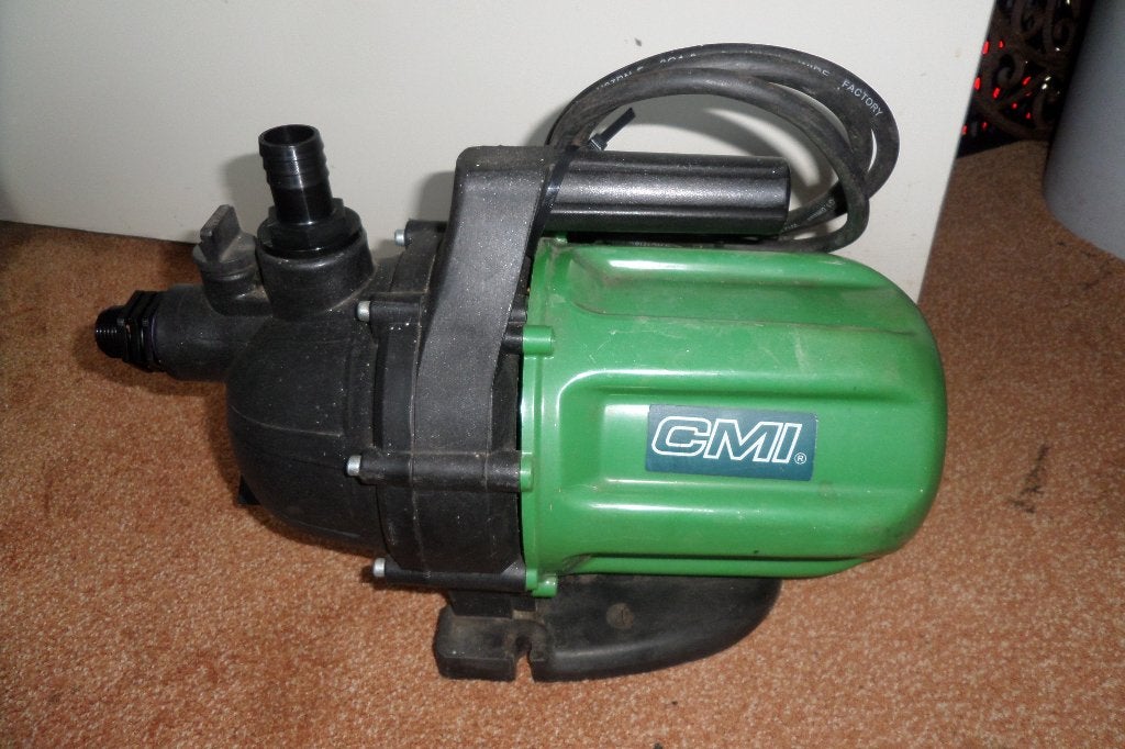 Tuinpomp - CMI C-GP800 - 800 Watt - Opvoerhoogte 40m, Tuin en Terras, Ophalen, Zo goed als nieuw, Elektrisch, Besproeiingspomp