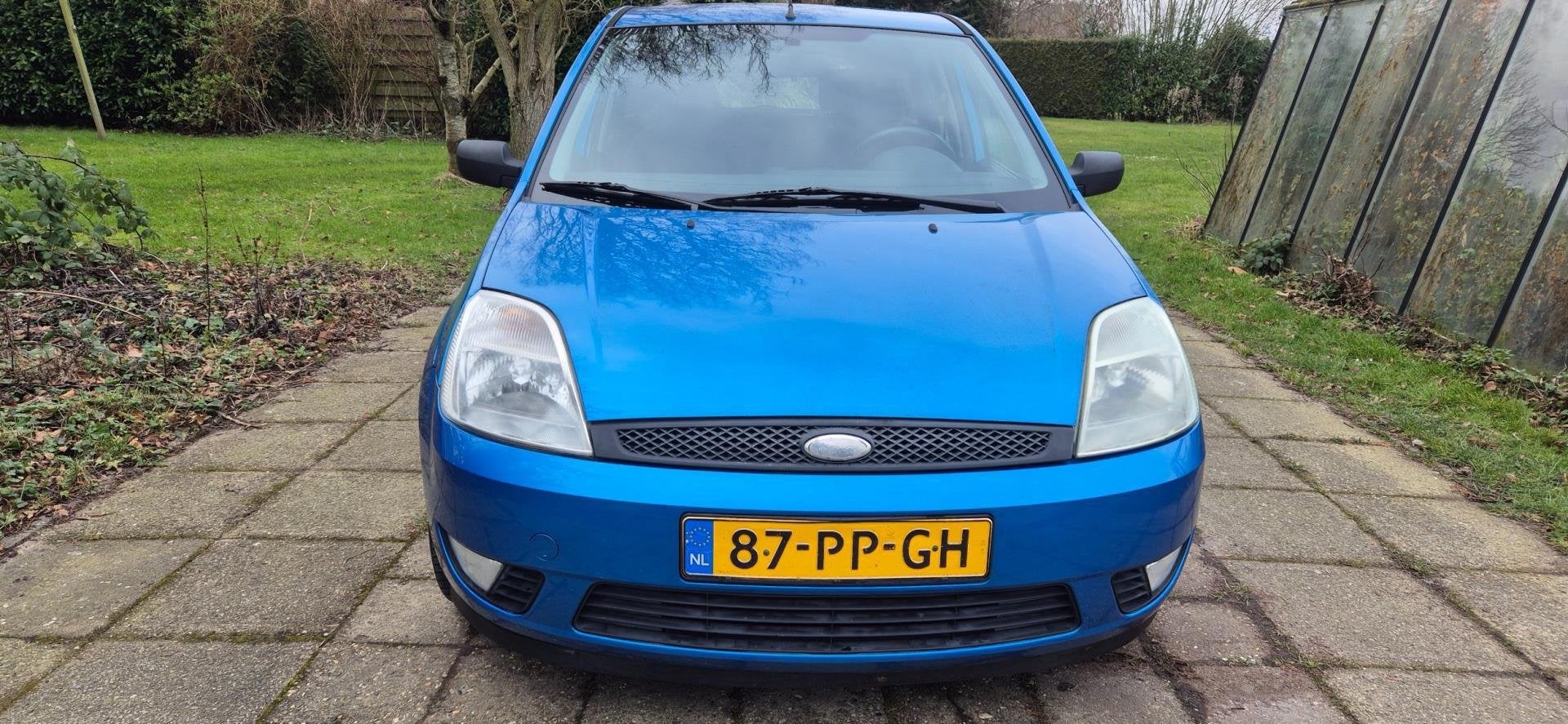 Ford Fiesta 1.3 Futura 5 DEURS AIRCO APK, 1299 cc, 4 cilinders, Blauw, Origineel Nederlands