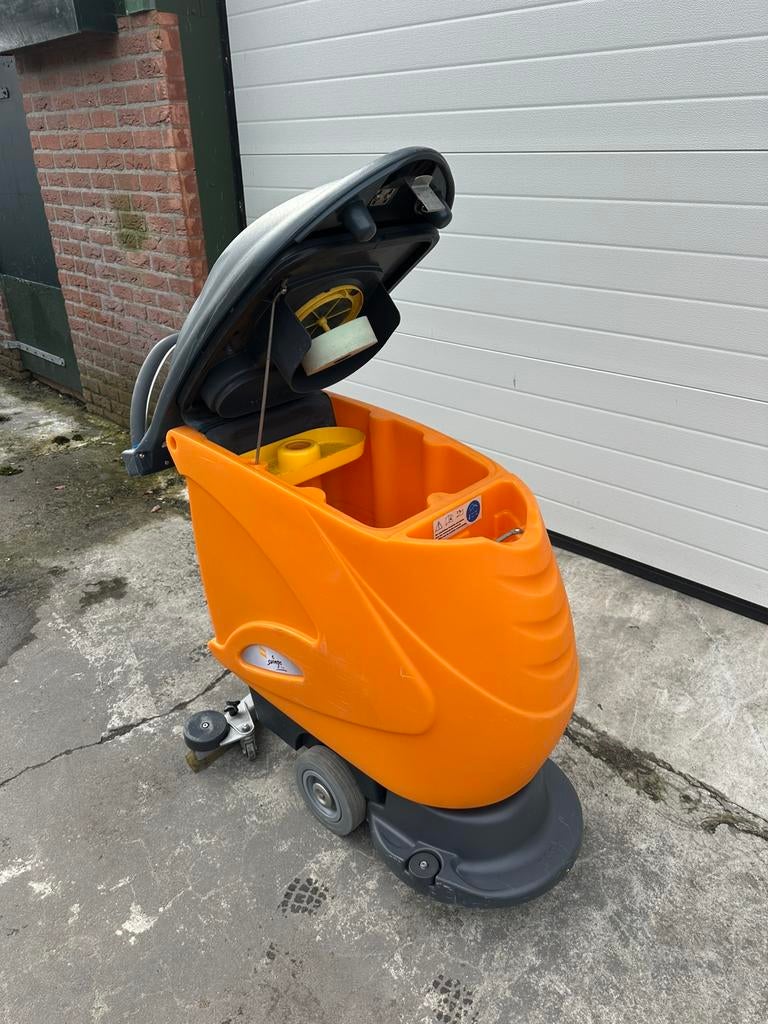 SCHROB- EN VEEGMACHINE DEALS – KOM LANGS IN ONZE SHOWROOM, Ophalen, Overige typen