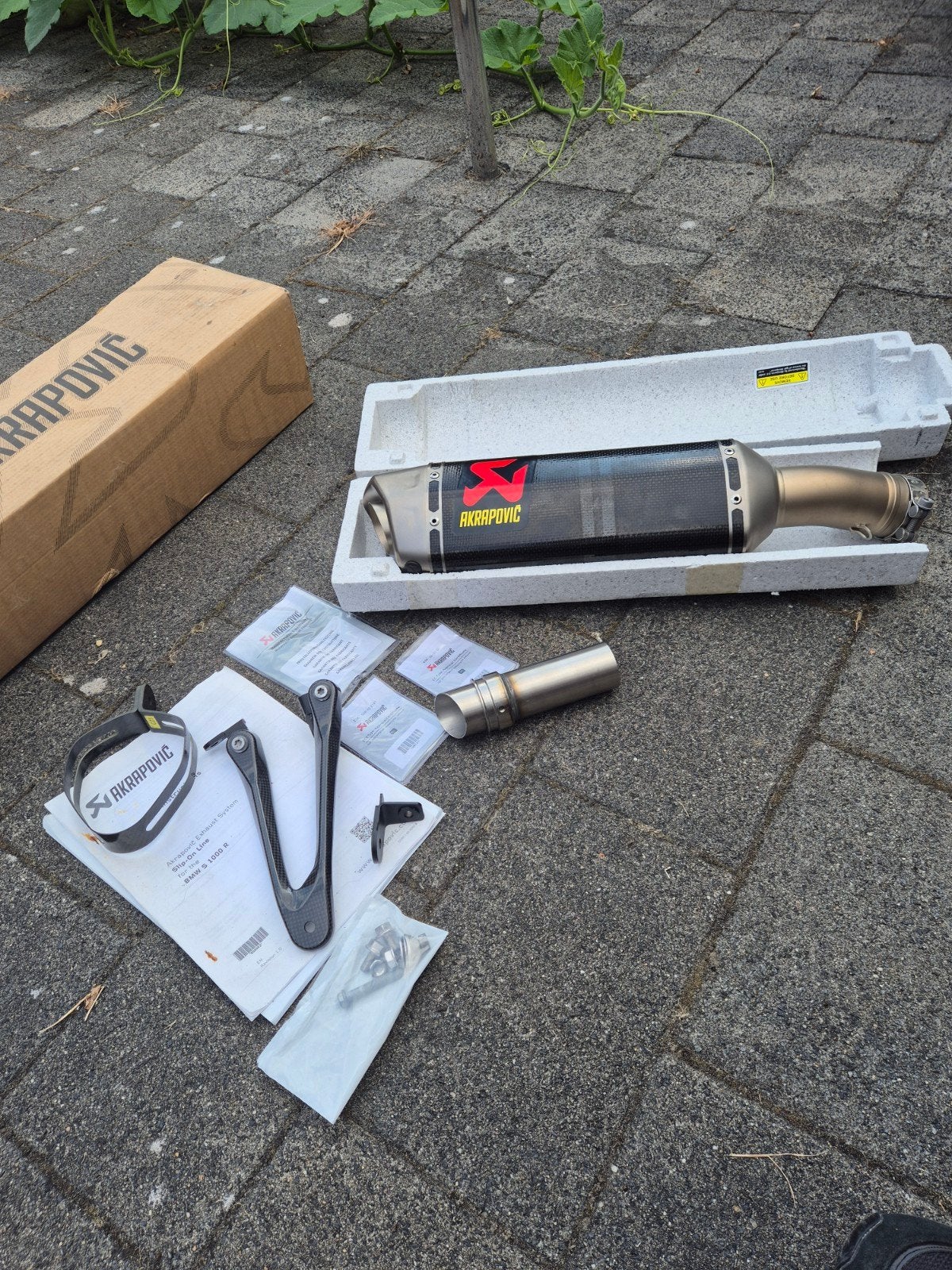Akrapovic Carbon Uitlaat BMW S1000R (2021+) met DB Killer, Ophalen