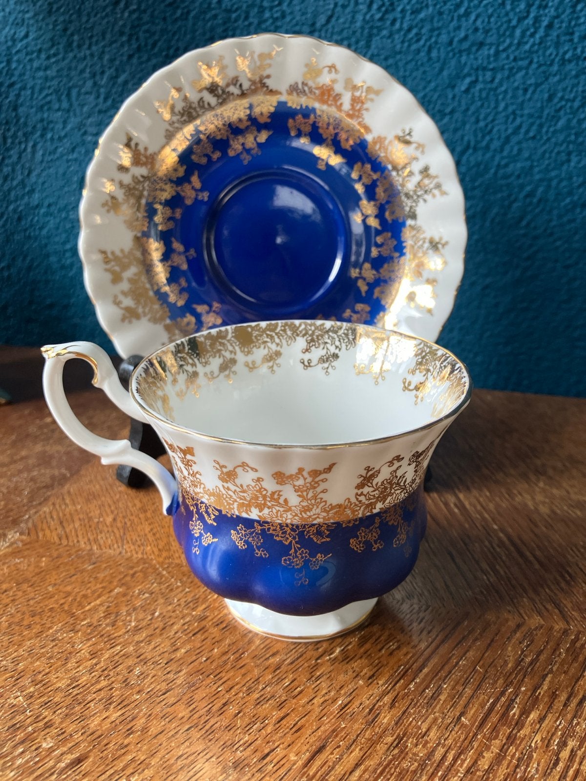 Royal Albert Regal Series Kop en Schotel - Kobaltblauw Goud, Antiek en Kunst, Ophalen of Verzenden