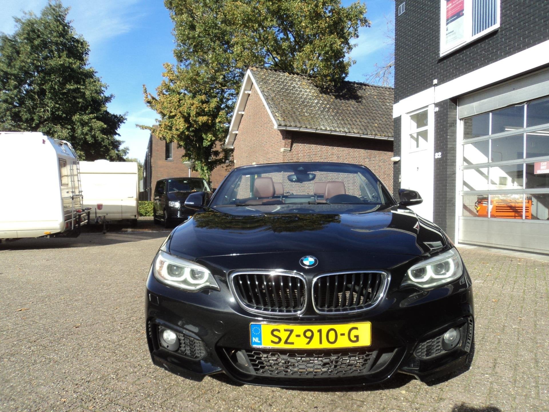 BMW 2-serie Cabrio 218i High Executive, Gebruikt, Euro 6, Cabriolet, 4 stoelen