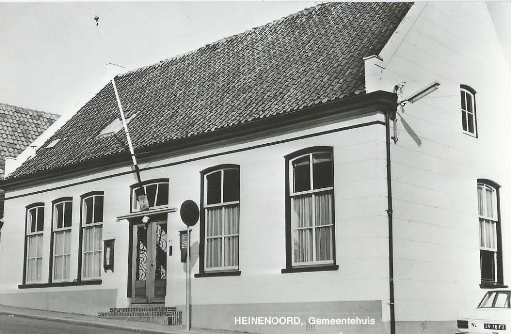 Ansichtkaart HEINENOORD  Gemeentehuis, Verzenden, Ongelopen, Zuid-Holland