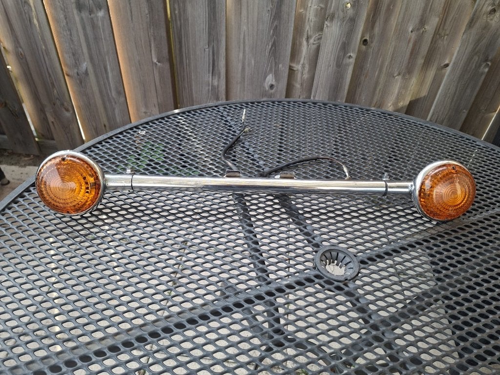 Knipperlicht Voorkant met beugel Yamaha DragStar XVS, Ophalen of Verzenden, Gebruikt