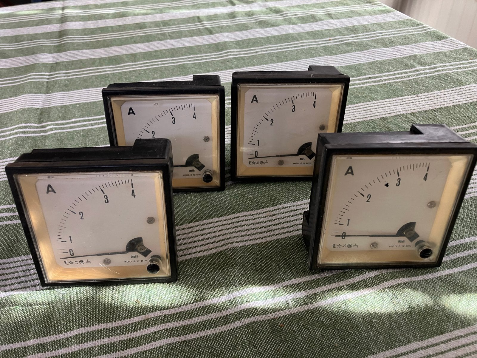 Set van 4 vintage ampèremeters - Made in Italy, Ophalen of Verzenden, Gebruikt