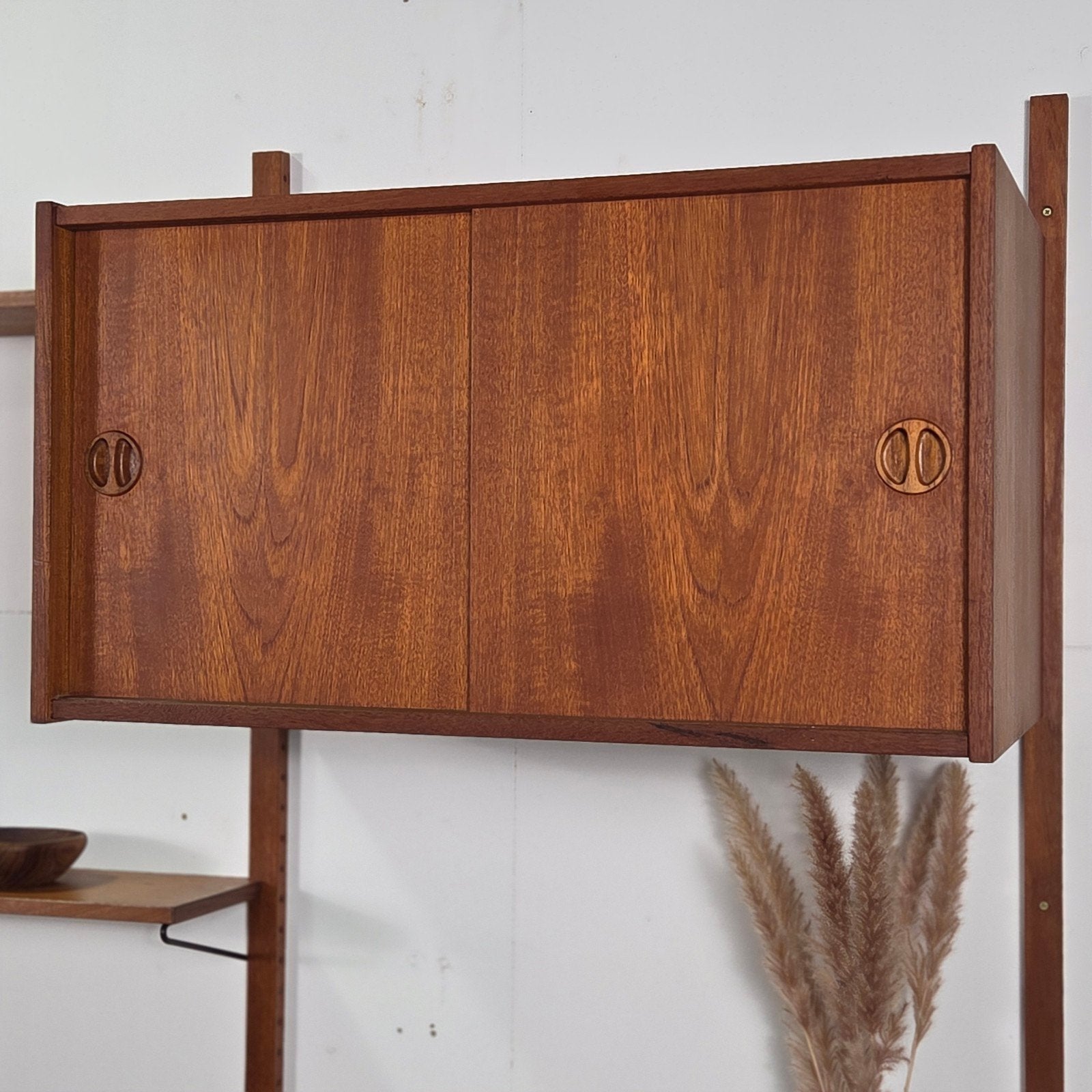 Kurt Østervig, vintage jaren 60 Deens wandsysteem boekenkast, Ophalen, Met deur(en), Zo goed als nieuw, 150 tot 200 cm