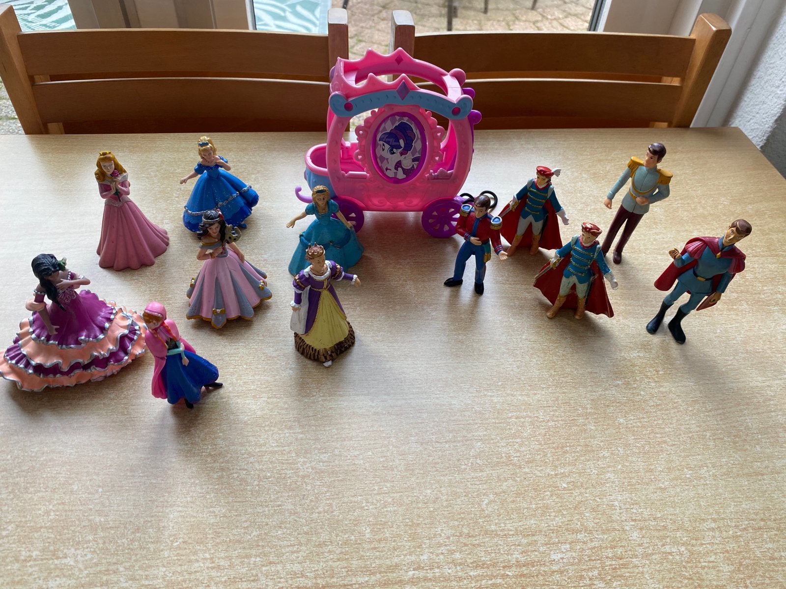 7 Prinsessen, 5 Prinsen en 1 koets., Ophalen of Verzenden, Gebruikt