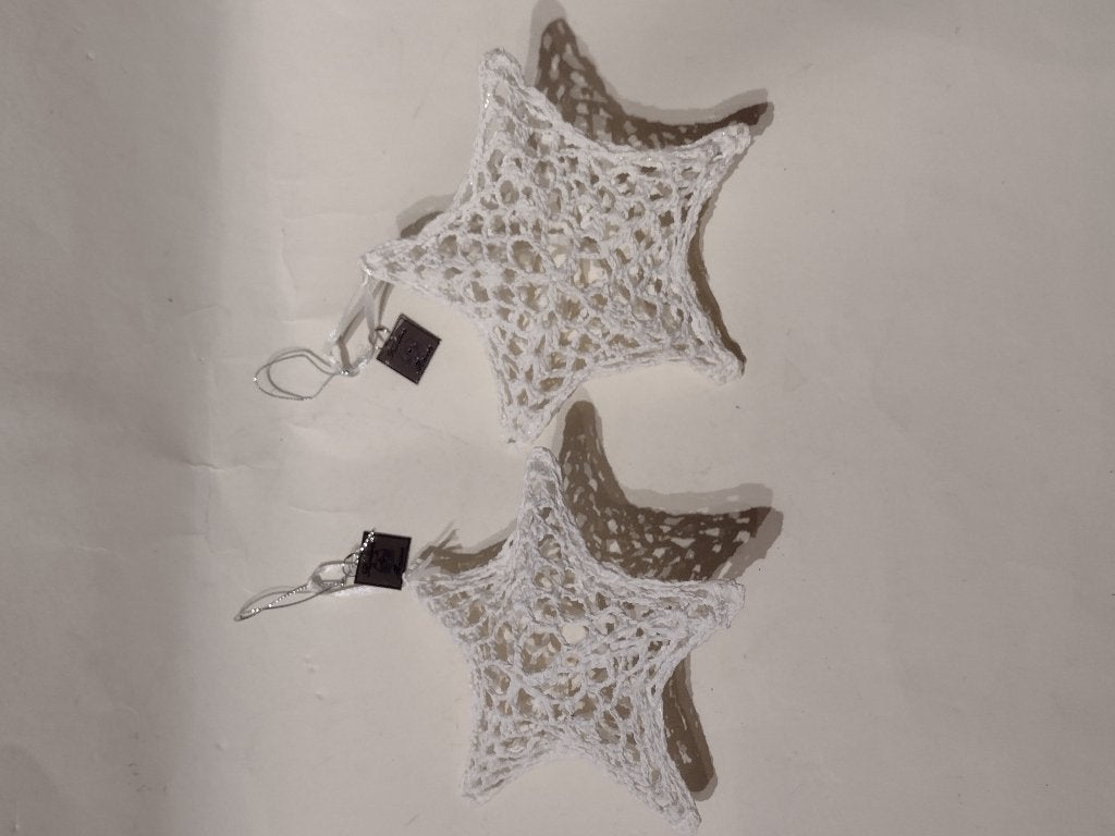 2 Riviera Maison wit gehaakte kerststerren / doorsnee 15 cm, Diversen, Kerst, Ophalen, Nieuw