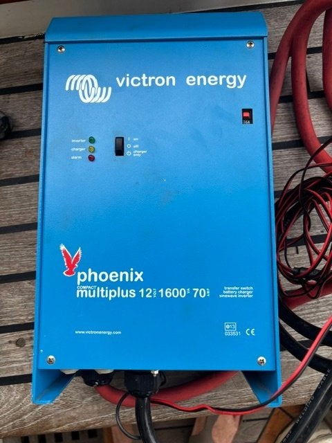 Te koop Victron Multiplus acculader/omvormer 12V, Ophalen of Verzenden, Gebruikt, Overige typen