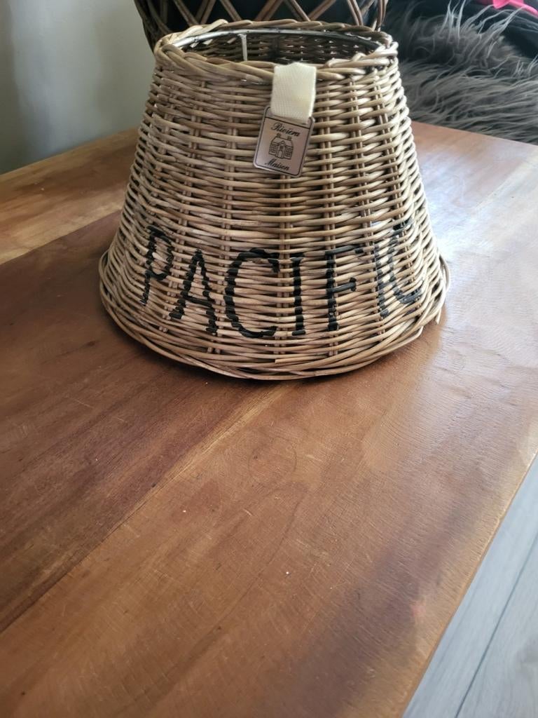 Riviera maison lampenkapje, Huis en Inrichting, Ophalen of Verzenden, Zo goed als nieuw, Rond, Minder dan 25 cm