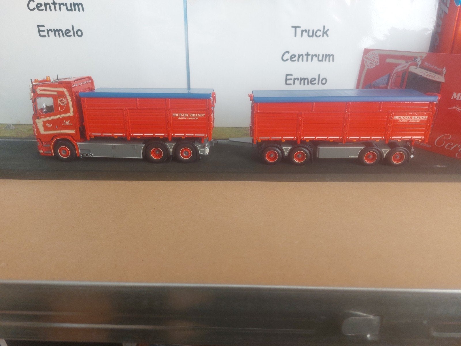 Michael Brandt
Scania Next Gen 770S-V8 met resin bakken
Verz, Hobby en Vrije tijd, Modelauto's | 1:50, Ophalen of Verzenden, Nieuw