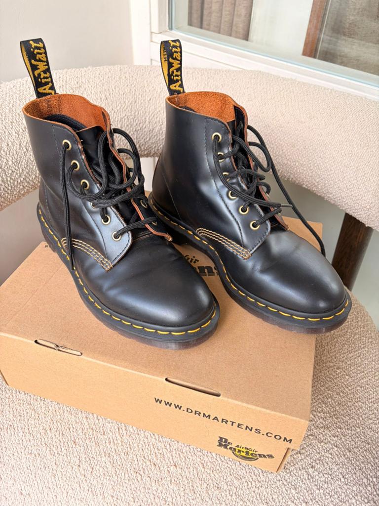 Dr. Martens 101 Arc Black Vintage Smooth (maat 41), Zwart, Boots, Ophalen of Verzenden, Zo goed als nieuw