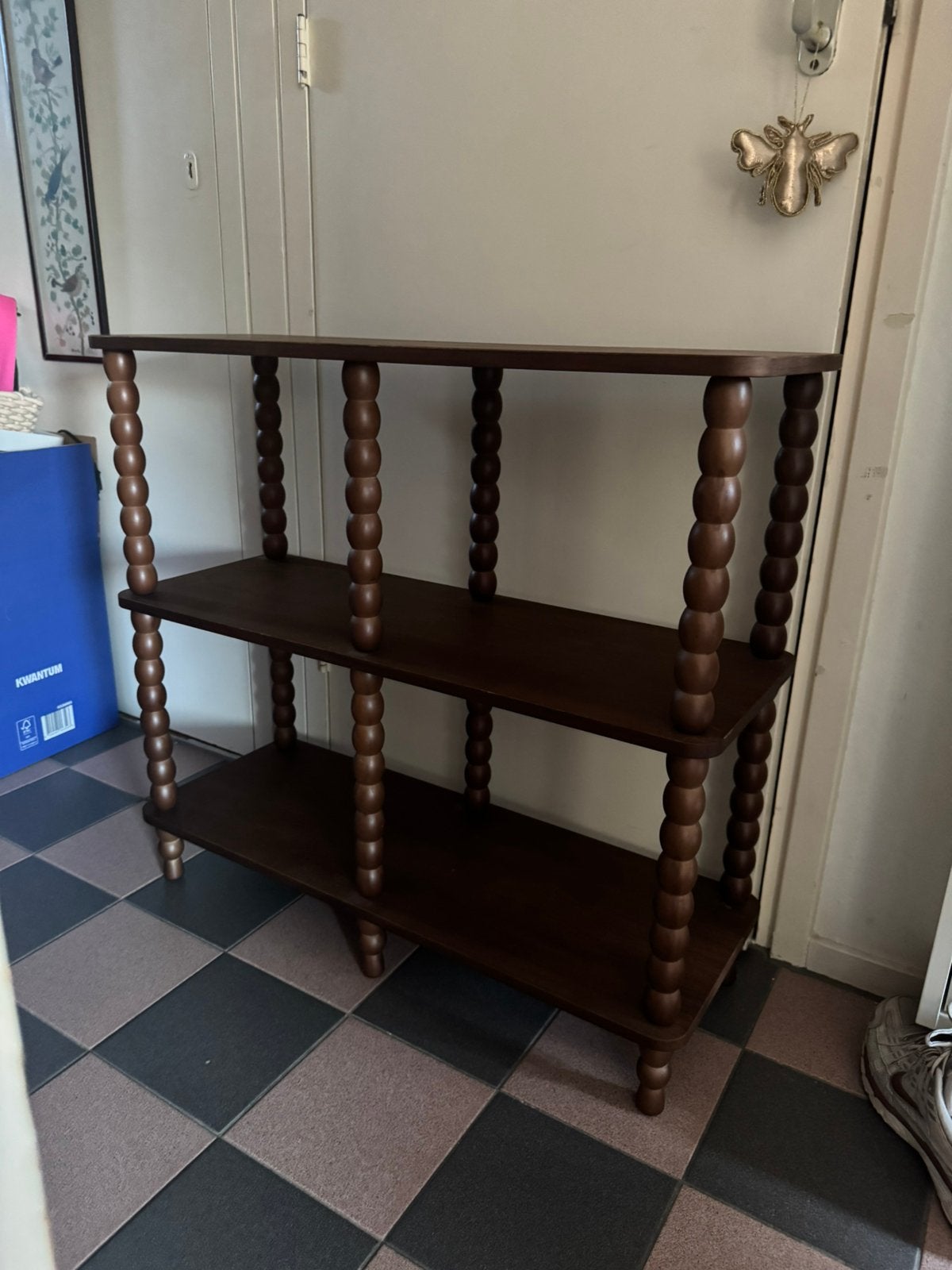 Kwantum kastje, Huis en Inrichting, Kasten | Vitrinekasten, Ophalen, 50 tot 100 cm, Zo goed als nieuw, Minder dan 100 cm