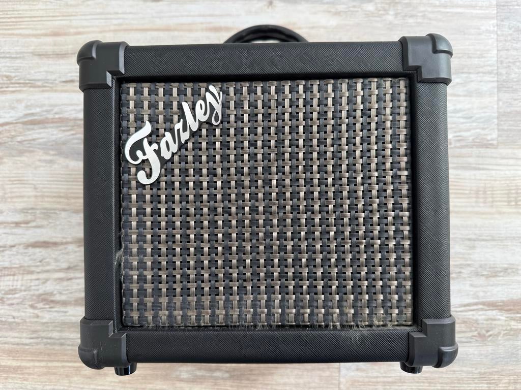 Fazley Kubo Bass 10W Basgitaar Versterker - Compact, Muziek en Instrumenten, Versterkers | Bas en Gitaar, Verzenden, Zo goed als nieuw
