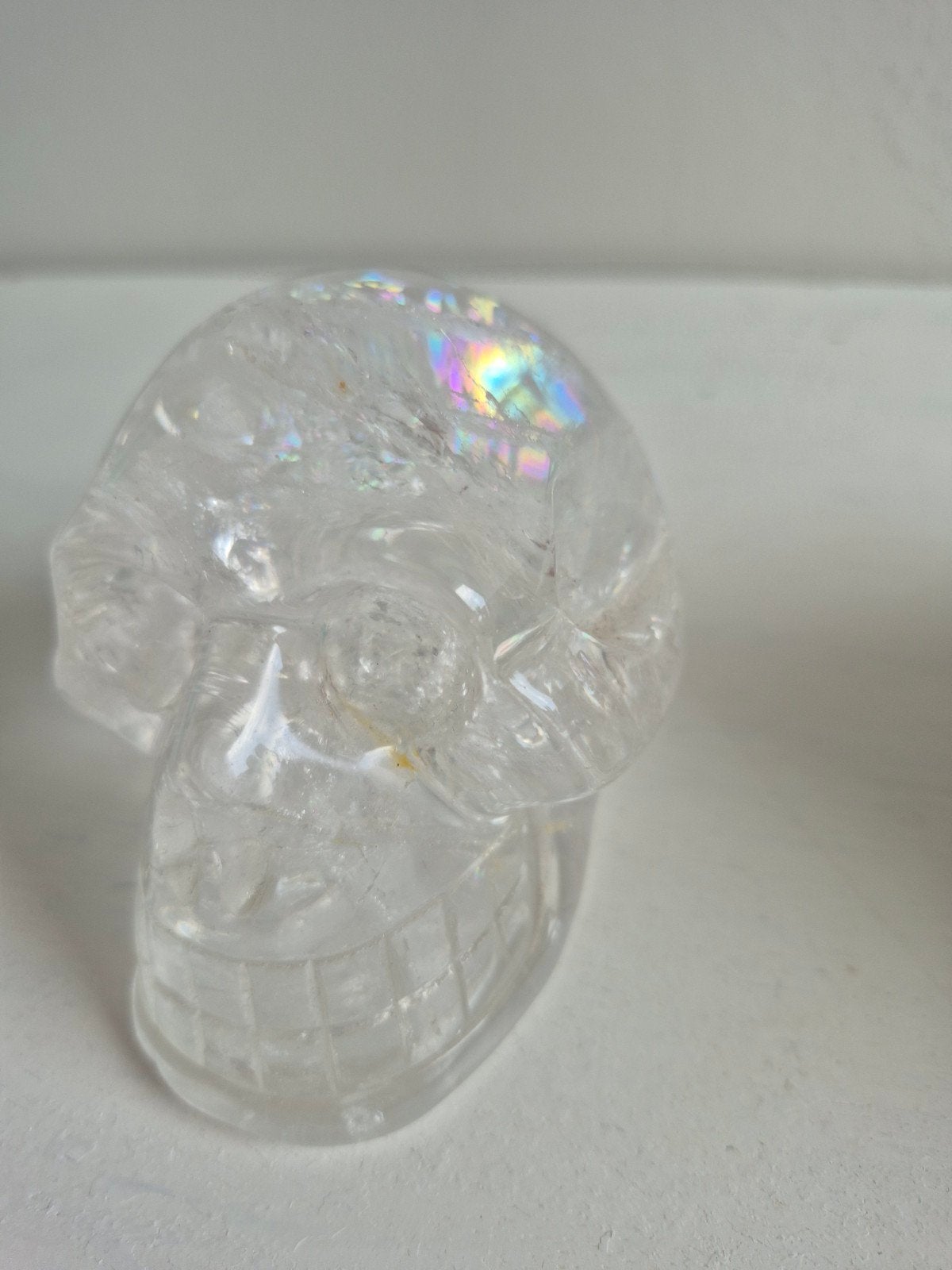 Kristallen schedel 10 x8 cm met heldere regenbogen, Ophalen of Verzenden, Zo goed als nieuw, Overige onderwerpen, Overige typen